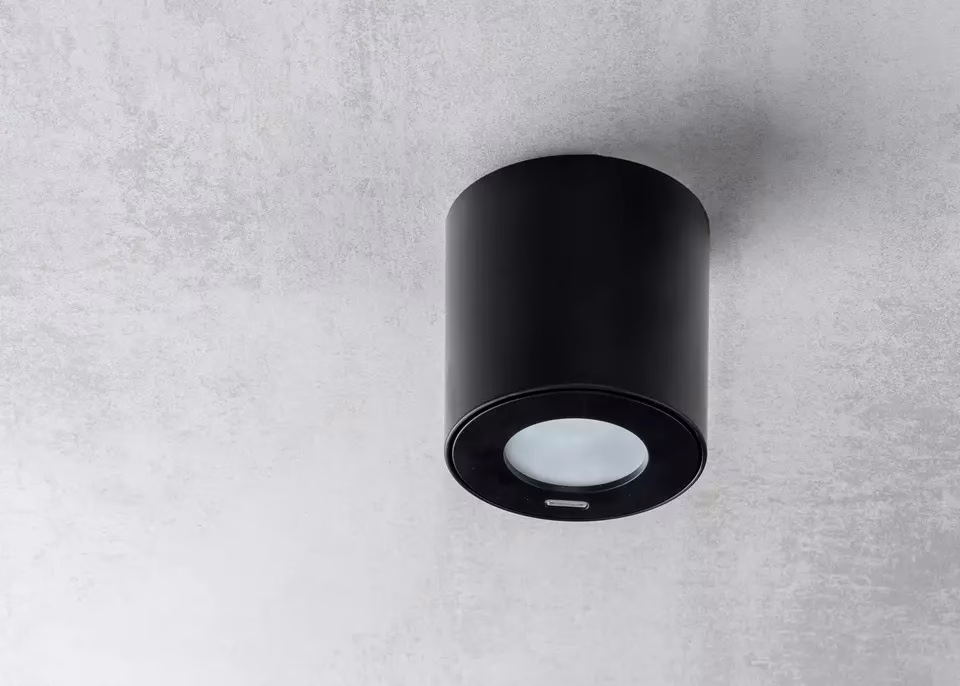 KNX presence detector for ceiling installation, 3 x light and 2 x HVAC, max. 8 x 8 m at a height of 3.5 m