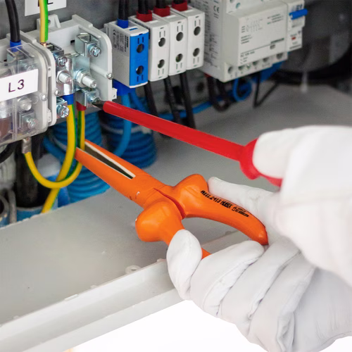 Fully Insulated Flat Nose Pliers