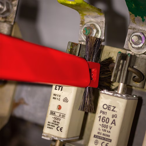 Insulating Narrow Bristle Nozzle